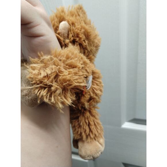 Wild Republic Plush Brown Orangutan Monkey Ape 8 Inch Wrist Hugger Slap Bracelet - Picture 4 of 10